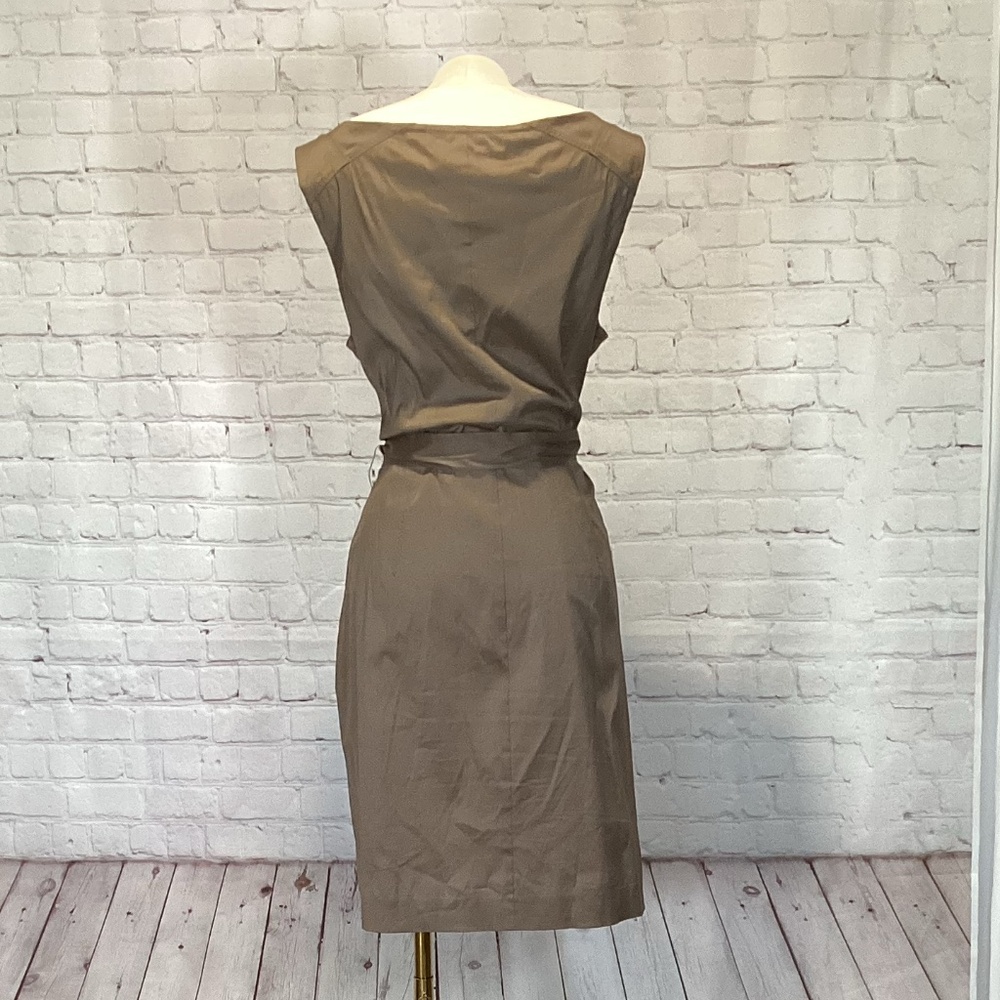 509. Vince Camuto Taupe Fitted Sleeveless Dress EUC Size 12 - Picture 3 of 4
